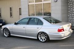 BMW 5???? E39 シャーゼン車高調 装着事例07