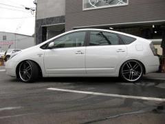 TOYOTA(???) PRIUS(????) シャーゼン車高調 装着事例08